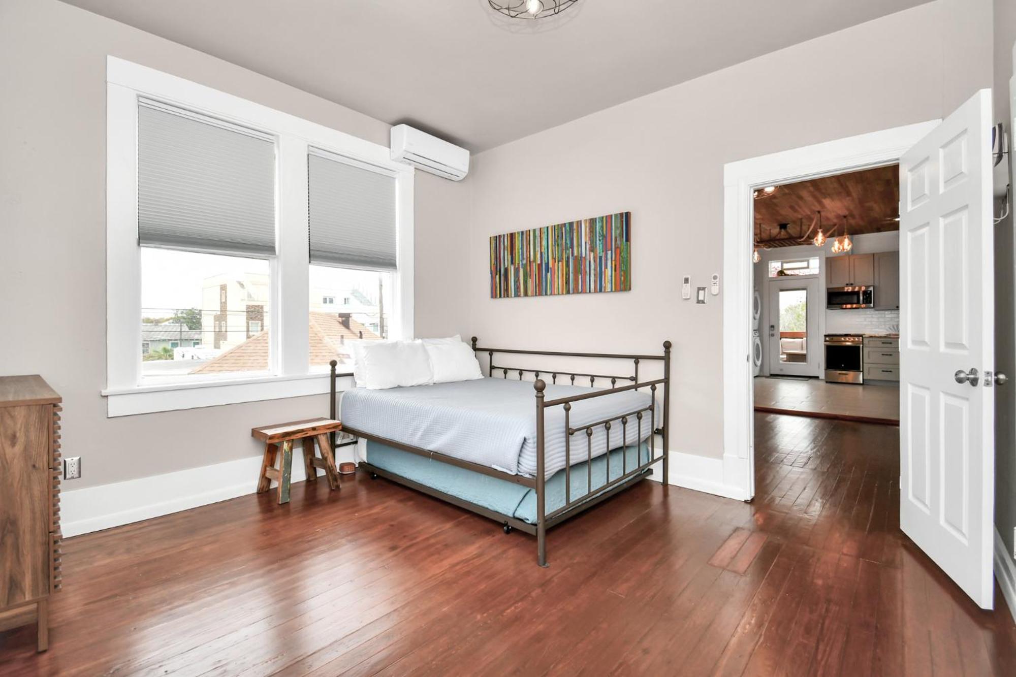Nautical Loft With Outdoor Kitchen & Beach Access Lejlighed Galveston Eksteriør billede